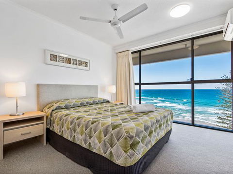 Coolum Caprice - Holiday Adelaide 8
