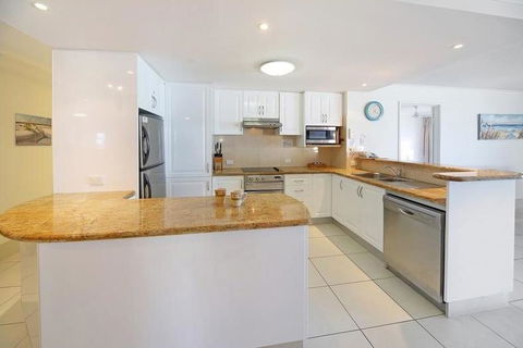 Coolum Caprice - Holiday Adelaide 5