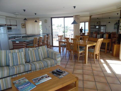 Coolum Caprice - Holiday Adelaide 12