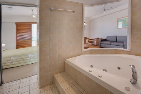Rolling Surf Resort - Holiday Adelaide 7