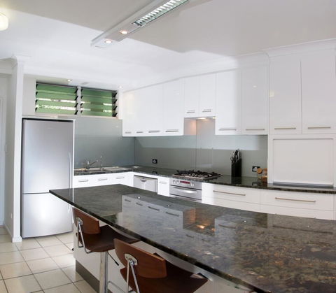 Poinciana 112 - Holiday Adelaide 13