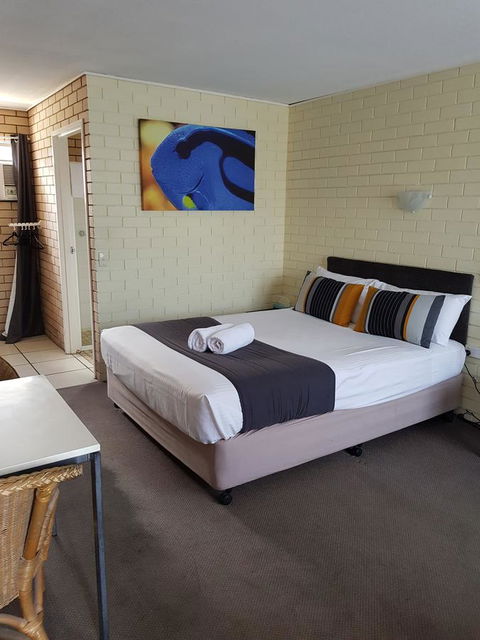 Twin Pines Motel - Holiday Adelaide 21