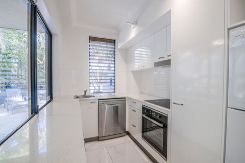 Bella Casa Noosa - Holiday Adelaide 4