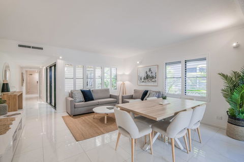 Bella Casa Noosa - Holiday Adelaide 1