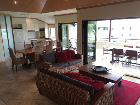 Bella Casa Noosa - Holiday Adelaide 35