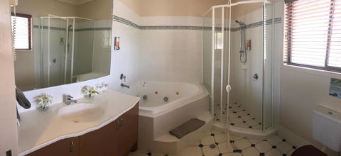 The Bearded Dragon Boutique Hotel - Holiday Adelaide 5