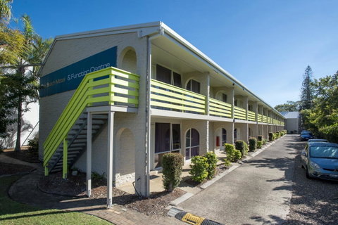 The Beach Motel Hervey Bay - Holiday Adelaide 10