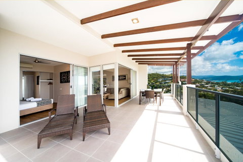 Whitsunday Reflections - Holiday Adelaide 26
