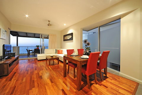 Whitsunday Reflections - Holiday Adelaide 30