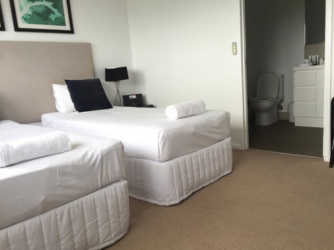 Allure Hotel & Apartments - Holiday Adelaide 31