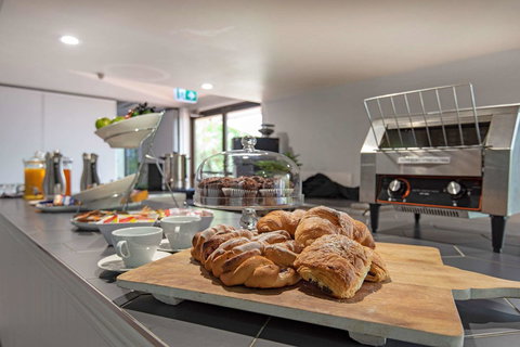 Econo Lodge Toowoomba Motel & Events Centre - Holiday Adelaide 7