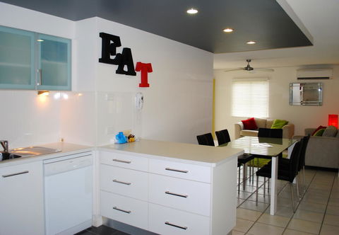 The Port Douglas Queenslander - Holiday Adelaide 30