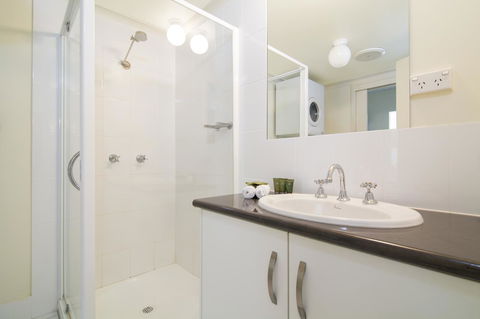 The Port Douglas Queenslander - Holiday Adelaide 8