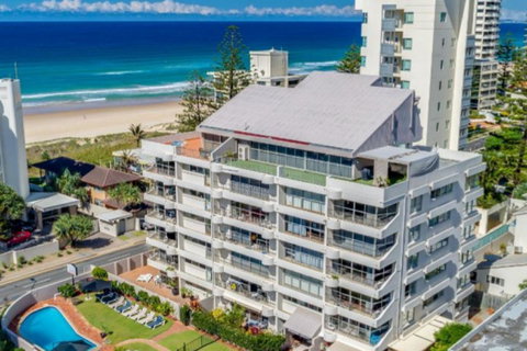 Surfers Chalet - Holiday Adelaide 9