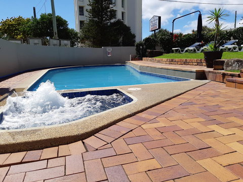 Surfers Chalet - Holiday Adelaide 3