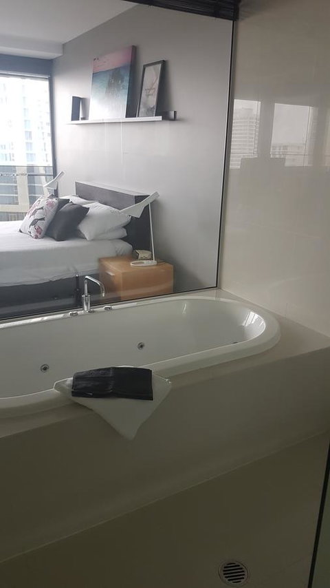 Circle Luxury Holidays - Holiday Adelaide 17