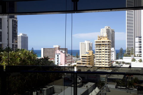 Circle Luxury Holidays - Holiday Adelaide 4