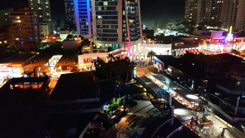 Circle Luxury Holidays - Holiday Adelaide 25