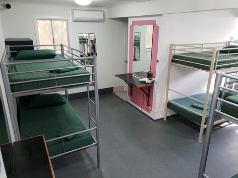 Backpackers In Paradise 18-35 Hostel - Holiday Adelaide 10