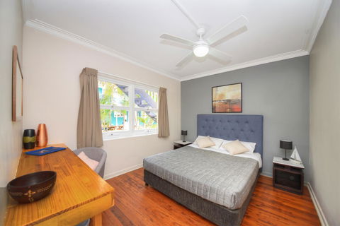 Backpackers In Paradise 18-35 Hostel - Holiday Adelaide 1