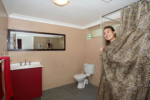 Backpackers In Paradise 18-35 Hostel - Holiday Adelaide 7