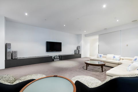 Q1 Resort & Spa - Official - Holiday Adelaide 41
