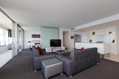 Q1 Resort & Spa - Official - Holiday Adelaide 38