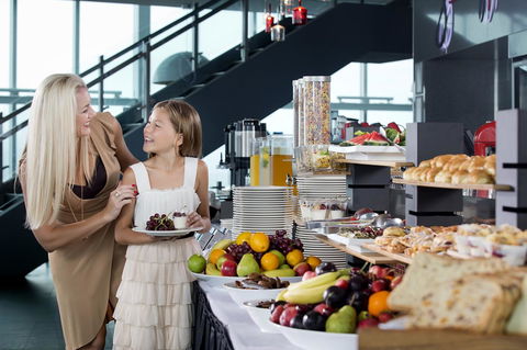 Q1 Resort & Spa - Official - Holiday Adelaide 21