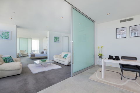 Q1 Resort & Spa - Official - Holiday Adelaide 40