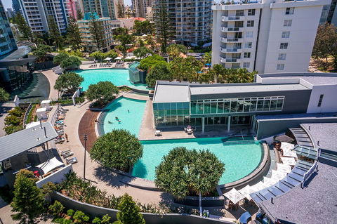 Q1 Resort & Spa - Official - Holiday Adelaide 2