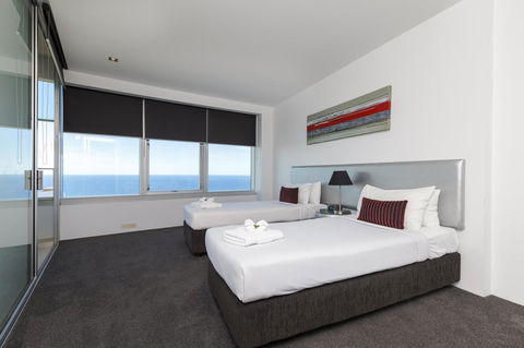 Q1 Resort & Spa - Official - Holiday Adelaide 8