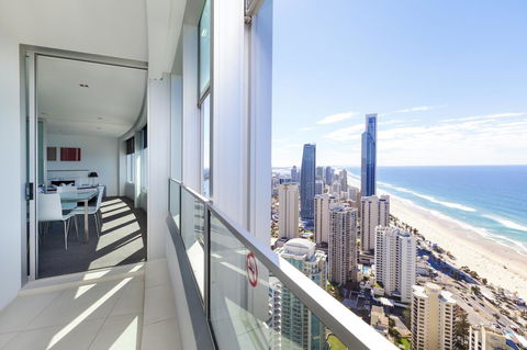 Q1 Resort & Spa - Official - Holiday Adelaide 5