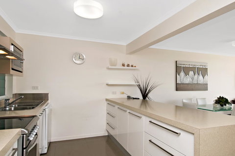 Skippers Cove Waterfront Resort - Holiday Adelaide 11