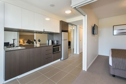 Empire Apartment Hotel Rockhampton - Holiday Adelaide 19