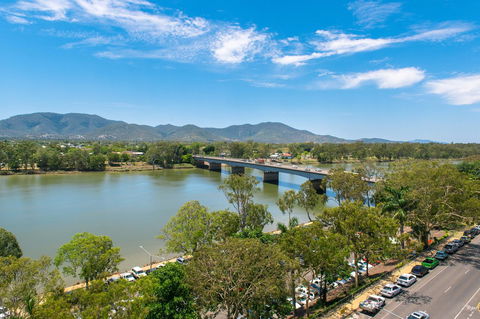 Empire Apartment Hotel Rockhampton - Holiday Adelaide 36