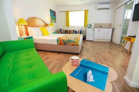 Port Douglas Motel - Holiday Adelaide 16