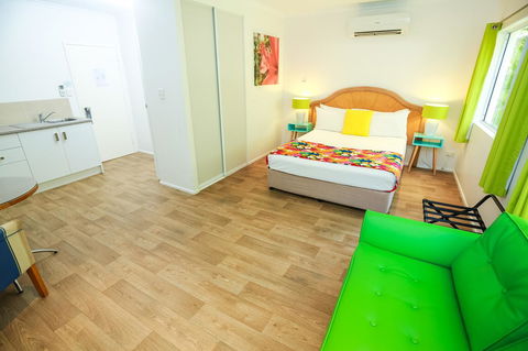 Port Douglas Motel - Holiday Adelaide 10
