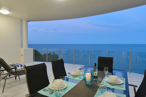 Bellevue At Trinity Beach - Holiday Adelaide 13