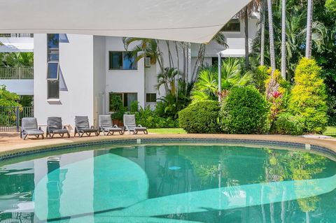Roydon Beachfront Apartments - Holiday Adelaide 11