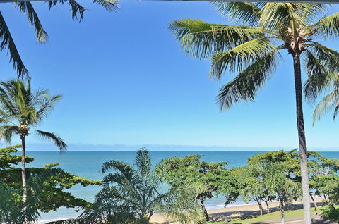 Roydon Beachfront Apartments - Holiday Adelaide 5