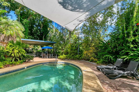 Roydon Beachfront Apartments - Holiday Adelaide 10