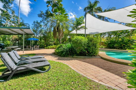 Roydon Beachfront Apartments - Holiday Adelaide 13