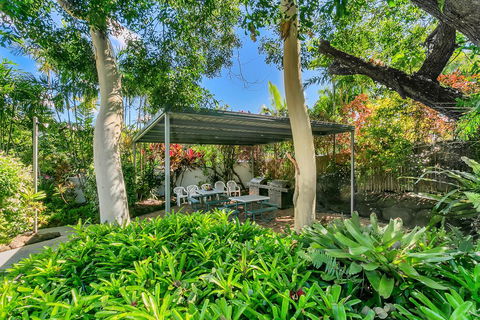 Roydon Beachfront Apartments - Holiday Adelaide 18