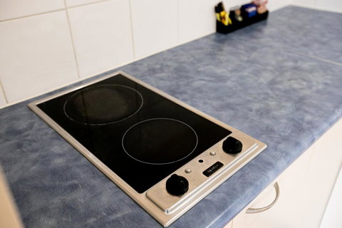 Sunlit Waters Studio Apartments - Holiday Adelaide 35