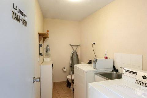 Sunlit Waters Studio Apartments - Holiday Adelaide 9