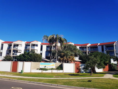Casablanca Beachfront Apartments - Holiday Adelaide 7