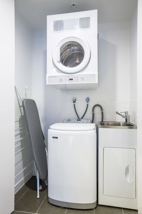 Boardwalk Burleigh Beach - Official - Holiday Adelaide 31