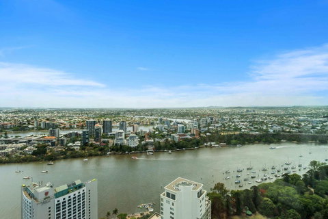 Brisbane Skytower By CLLIX - Holiday Adelaide 33