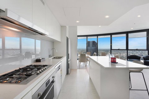 Brisbane Skytower By CLLIX - Holiday Adelaide 5