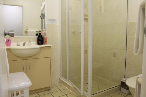 Airlie Apartments - Holiday Adelaide 1